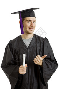 毕业后快乐的年轻男子孤立在白色上图片
