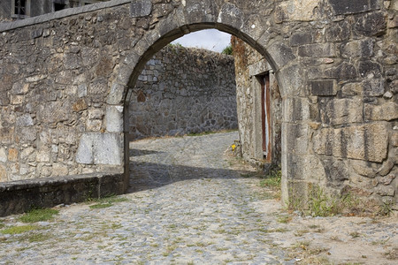 Saofrutso教堂入口处以bragpotugal图片