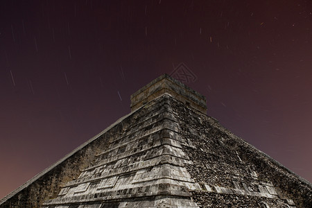 古老的玛雅金字塔北边的木瓜金字塔恒星足迹在吉钦itzayuctnmexico图片