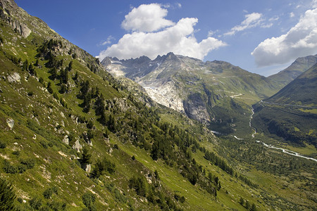 阿尔卑斯山伯恩州威采兰阿尔卑斯山的风景图片
