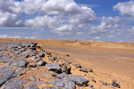 在摩洛哥的撒哈拉沙漠岩石图片