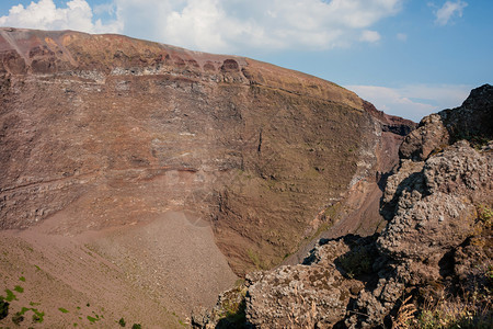 维苏威火山的火山口那不勒斯意大利图片