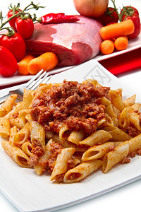 里加多尼意大利面番茄牛肉酱背景图片