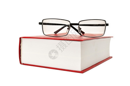 白色背景上孤立的书本和眼镜图片