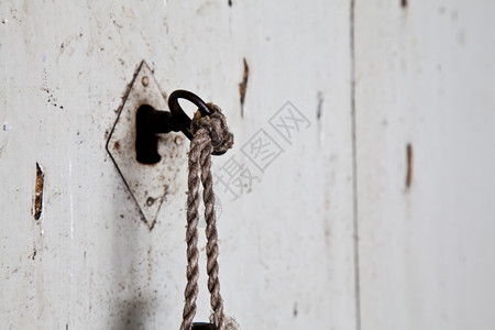 这把钥匙和扇门一百多岁了意大利阿斯蒂镇图片