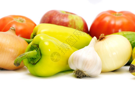 白色背景隔离的蔬菜图片