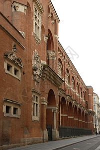 图卢兹博物馆红砖中著名建筑图片