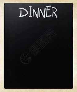 晚餐黑板上白粉笔手写图片