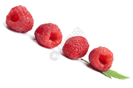 孤立的新鲜草莓图片