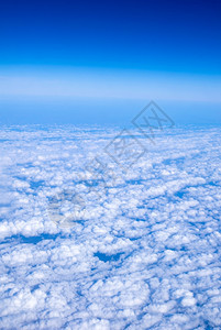 天空中的大量云层背景图图片