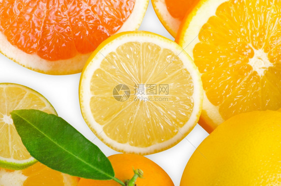 白上分离的柑橘片混合体图片
