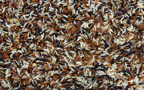 湿泰国WhitRedJasmina和粉碎红豆大米TroisAmis有机物背景质地表图案图片