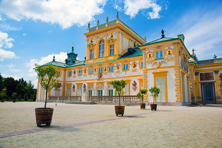 波兰华沙威尔诺王宫上花园的景象图片