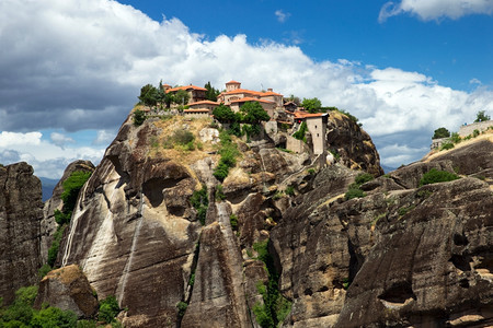 希腊Meteora岩石之上的修道院图片