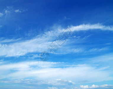 白色云雾蓝天空背景云雾微小背景