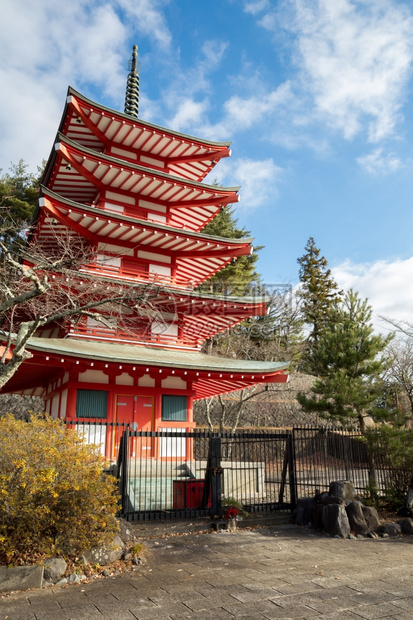 日本横滨城富二山美丽的舒里托塔图片