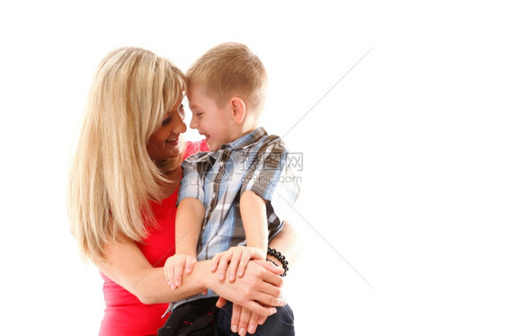 母亲和儿子的合影图片