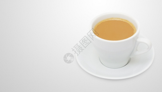 空白背景上的浓缩咖啡图片