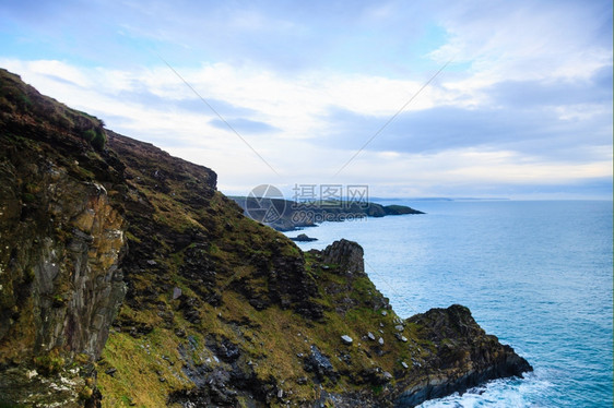 爱尔兰的风景海岸线亚特兰海滨岩石岸景色爱尔兰欧洲科克县图片