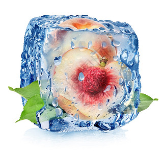 冰的果汁蜜桃白色的滴子被分离图片