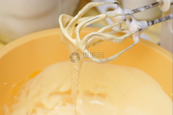 面粉做糕饼搅拌机图片