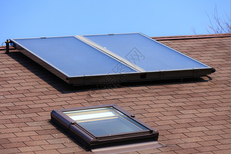 可再生电力和能源关闭家用铁柱太阳能电池板发系统图片