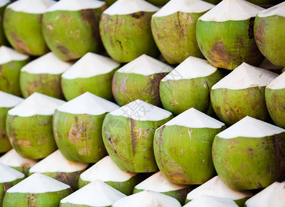 绿色的椰子图片