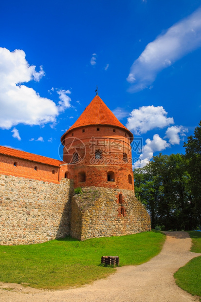 立陶宛维尔纽斯附近的特拉凯岛城堡角塔图片