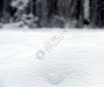 冬季背景下雪纹理关闭图片