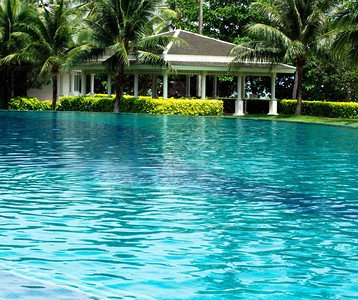 泰国美丽的游泳池图片
