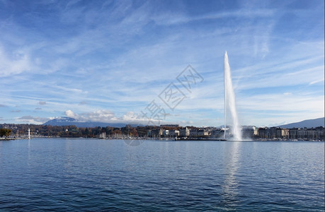 瑞士日内瓦湖的横向图图片