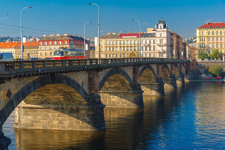 布拉格Palacky桥捷克图片