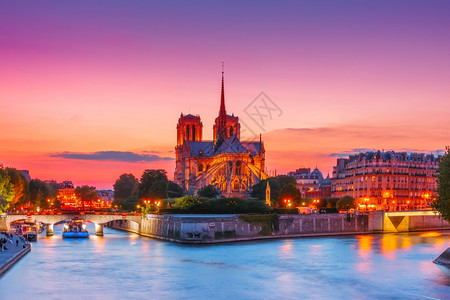 法国巴黎圣母大教堂日落时市风景图片