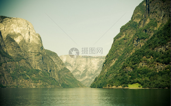 挪威斯堪的纳维亚山区和fjordSognefjord挪威斯堪的纳维亚图片