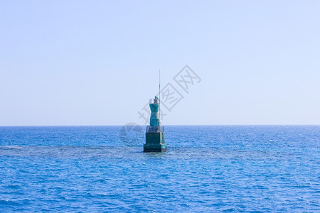 海洋浮在水中太阳光的海面水背轮洋浮图片