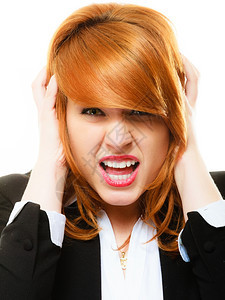 愤怒的疯狂女商人红发老大愤怒女人尖叫着孤立在白色上商业工作的压力图片