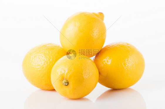 成熟柠檬图片