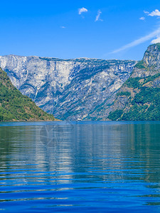 挪威斯堪的纳维亚山区和fjordSognefjord挪威斯堪的纳维亚图片