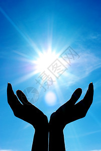 手和太阳概念设计图片