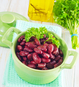 青椒炒扁豆丝红豆背景