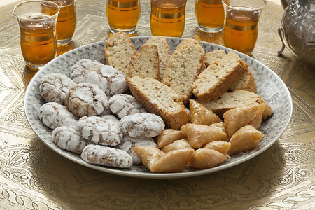 摩洛哥传统自制饼干和茶图片