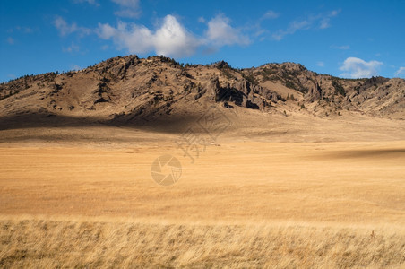 美国上西北部崎岖的牧场景观背景图片