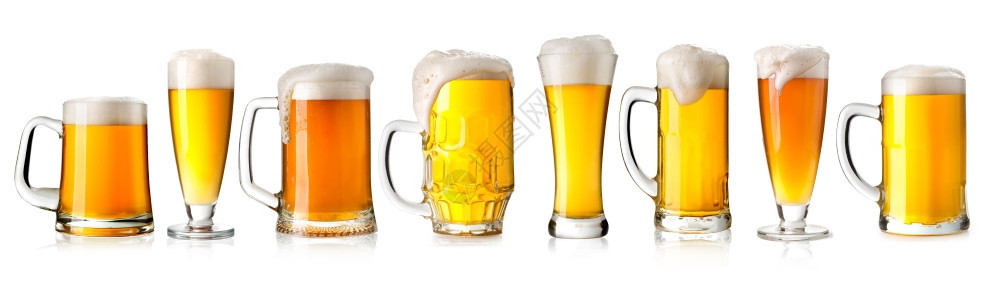 白色背景的一组啤酒杯图片