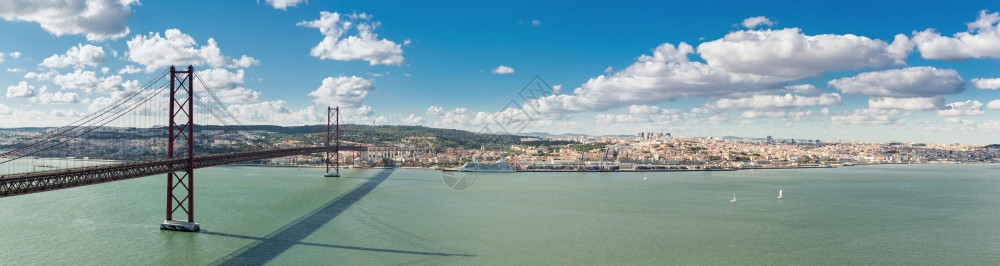 里斯本市风景全葡萄牙阿布里尔桥25德阿布里尔悬浮桥图片