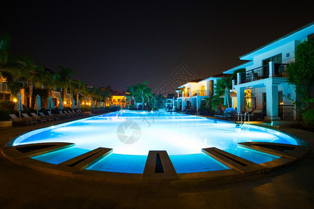 豪华酒店游泳池图片