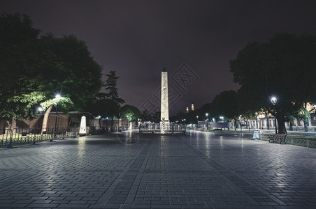 土耳其伊斯坦布尔广场方形尖碑图片