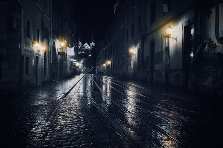 旧欧洲城市的寒夜图片