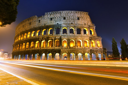 意大利罗马夜幕浩劫图片