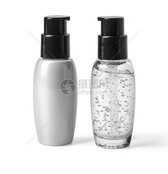两箱喷雾瓶在白色背景和剪切路径上隔离在白色背景上图片