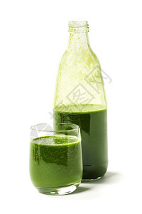 白色上健康的绿冰沙超食品戒毒饮健康素品概念图片